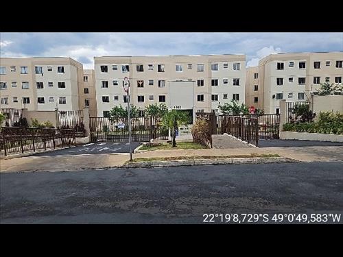 Apartamento      -   - 81,95m2