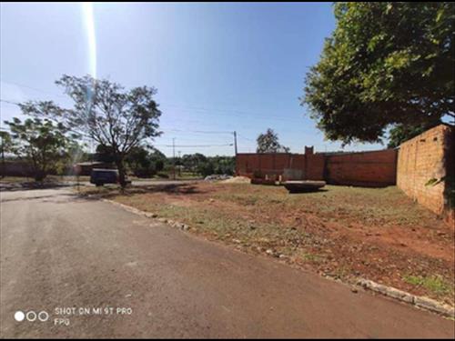 Lote urbado nº 16 da Quadra nº 09, área de 462,80m², contendo benfeitorias comerciais na Rua Martin...