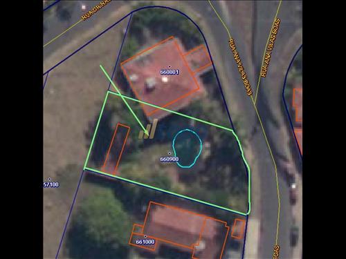 Topo Leilões - Terreno com Piscina - Rua Ana Vilas Bôas, 235 - Jd. das Rosas - Espírito Santo do Pi...