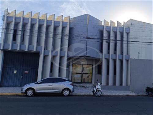 IMÓVEL COMERCIAL COM 2.650 M² EM BIRIGUI/SP