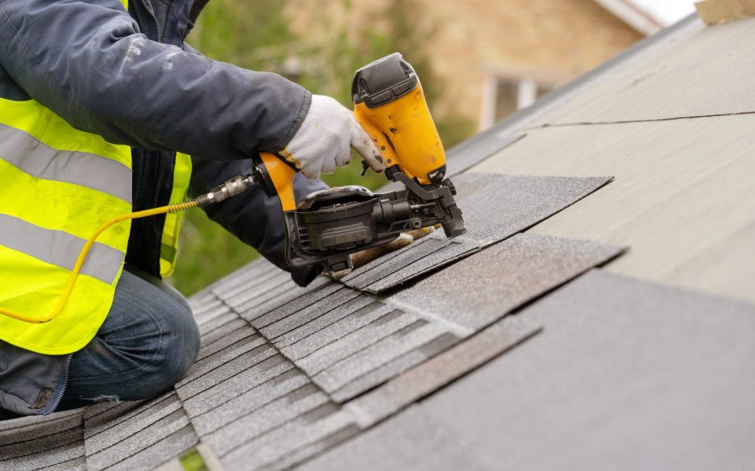 How To Choose A Roofing Contractor - Claude, TX Roofing Tips From ...