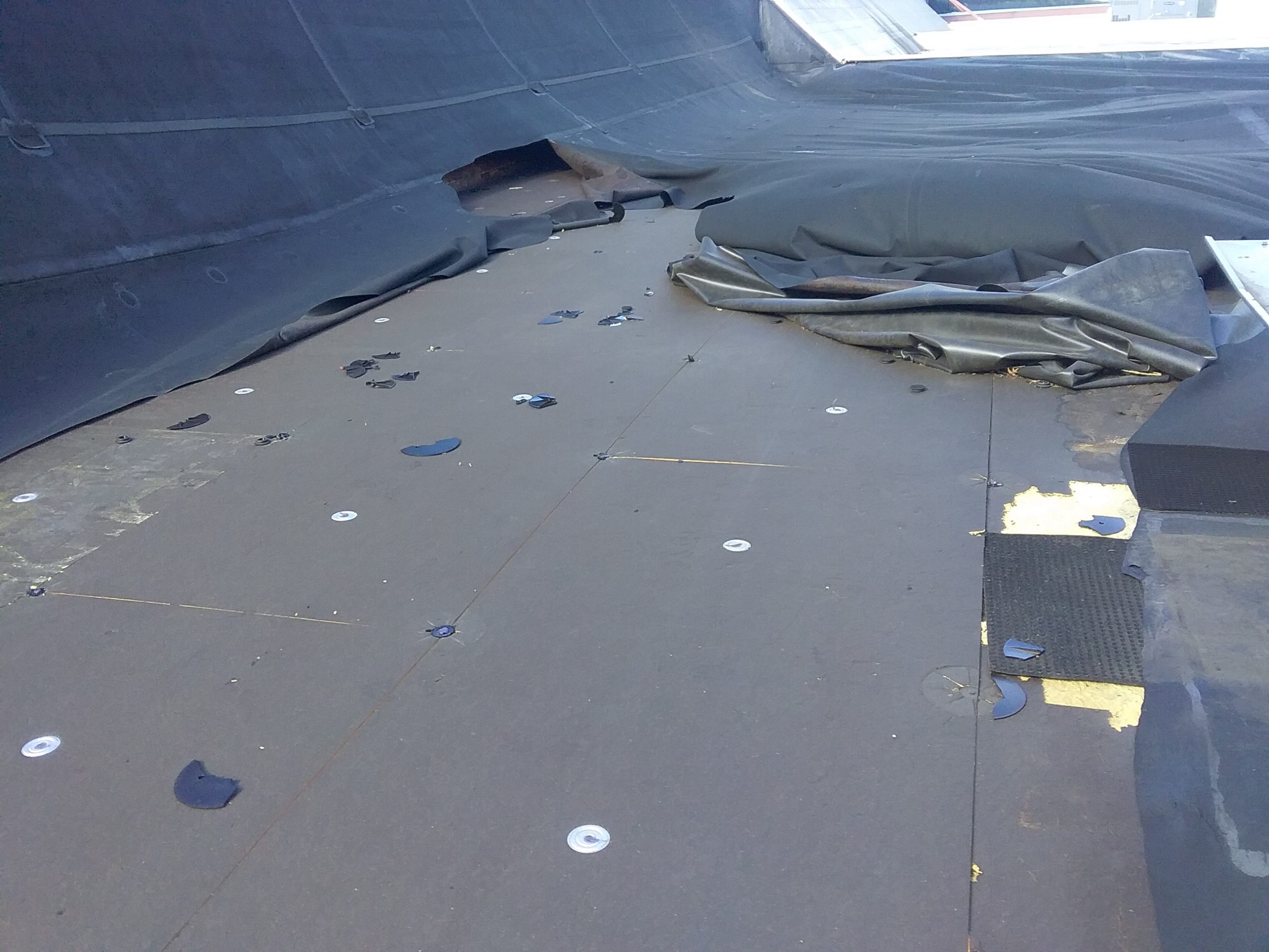 Signs You Need a New Roof - Valencia Roofing