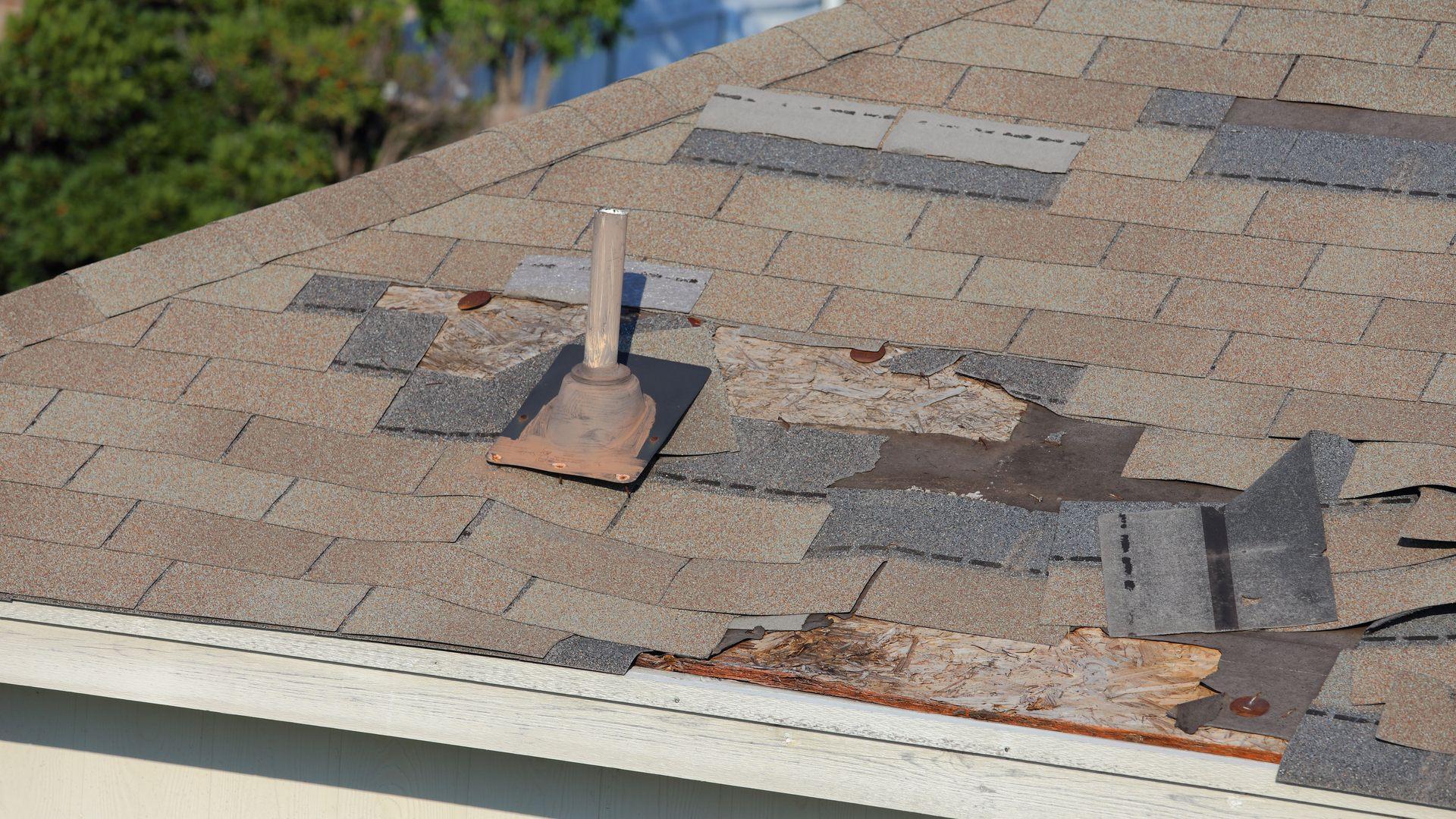 7 Signs It's Time For A New Roof - Vallejo, CA